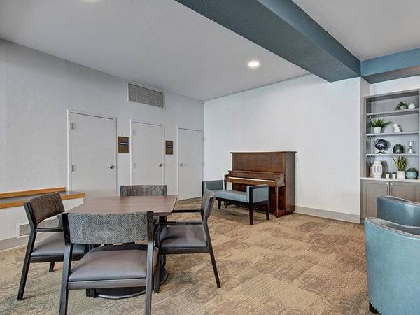 $1,564 / 2br - 786ft2 - Refrigerator, Community Clubhouse, Income Restrictions Apply (North Tabor)63956503606403123