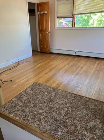 $2,700 / 2br - 2BR,RENOVATEDkitsSTEELappl,2 RENOVATEDbaths,LARGE BR,WOODfl,WASHR/DRYR (Whitestone near College Point)64033459988866123