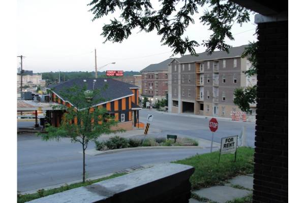$3798.00 / 4br - 2104ft2 - Best property on a hill, across from Triple X !63680156627457120