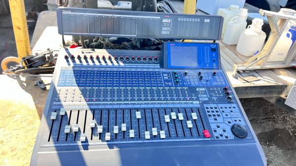 Panasonic Ramsa 32 channel digital mixer 1