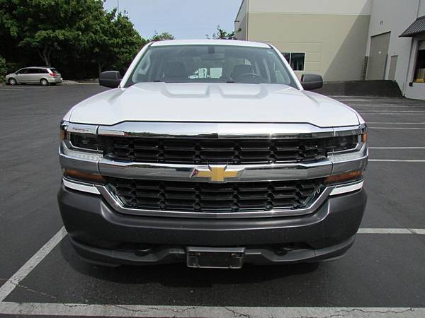 2017 Chevrolet Silverado 1500, camioneta de trabajo 4WD, motor V8 de 5.3 L, FINANCIAMIENTO DISPONIBLE - $13495.0063472647788035121