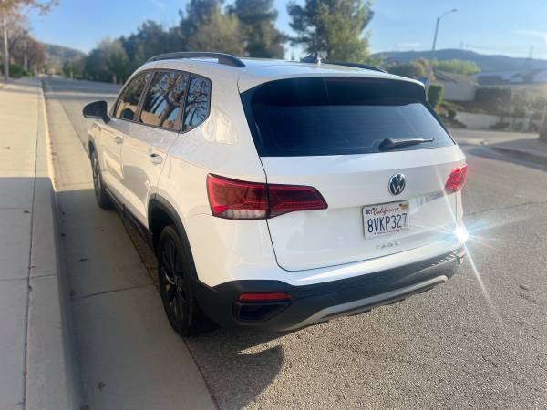 2022 Volkswagen Taos - $12,500 (Lancaster)63615867166337123