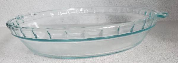 Pyrex Glass Pie Dish 1