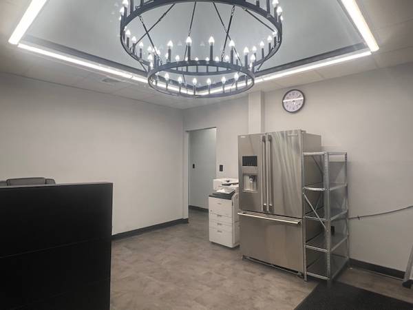 $287 CO-WORKING RIGHT IN THE HEART OF HAVERSTRAW!!! (Haverstraw, NY)64035735193729123