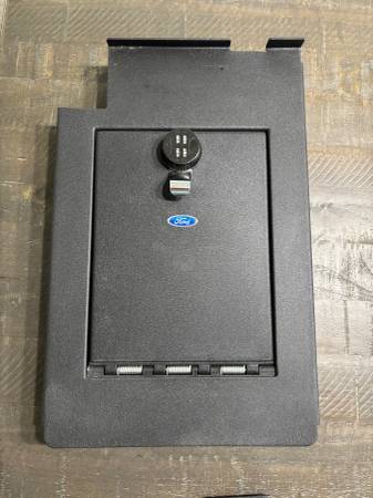 2011-2016 FORD SUPER DUTY CONSOLE VAULT SAFE 1