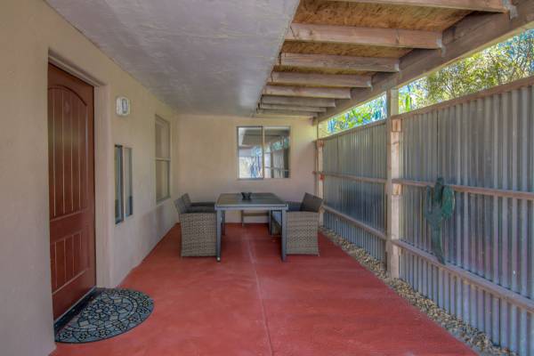 $1,400 / 2br - 1000ft2 - 2 bedroom 1 bathroom in terrific area (Prince and Tucson Blvd)63674980078979122