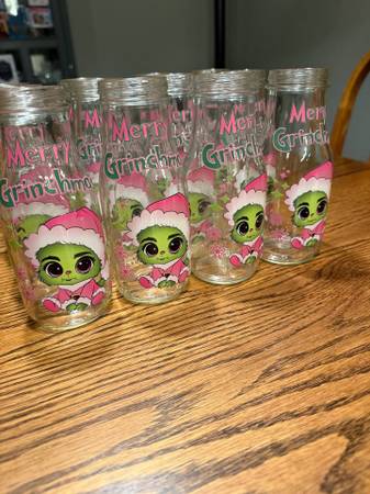 Little Grinchmas glassware 1
