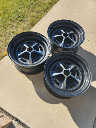 442/ cutlass SS1rims 1