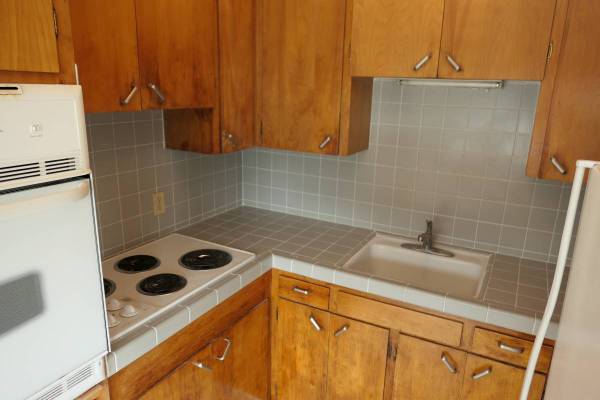 $1,695 / 1br - Ballard 1 bd - Glen Ellyn ~ Close to shops and restaurants! (Ballard)63659695947011121