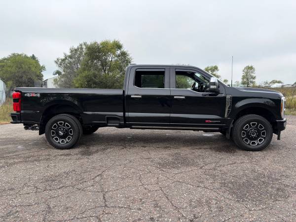 2024 Ford F350 Platinum 6.7 - Photo 3