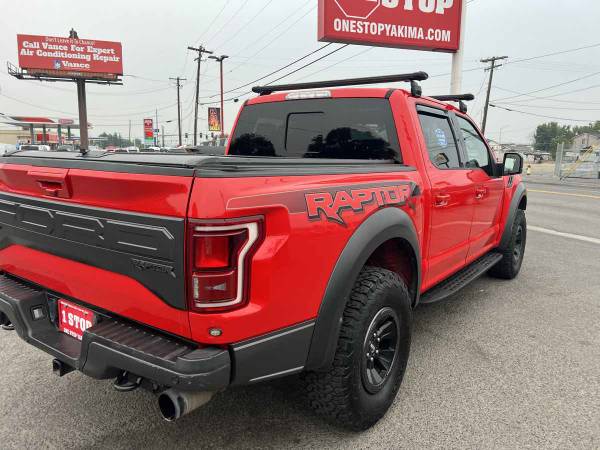 2018 Ford F150 Raptor pickup - Photo 5