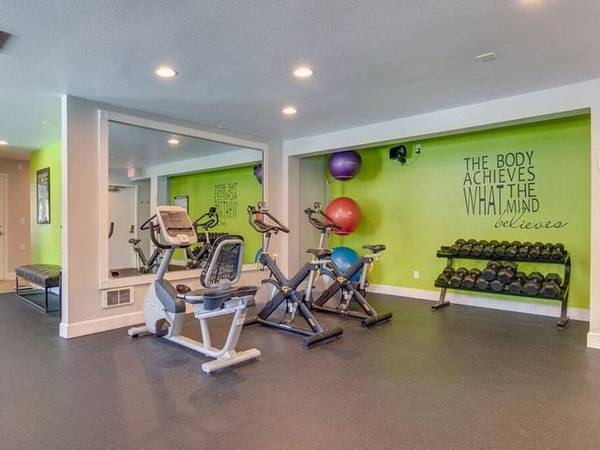 $2,334 / 2br - 1160ft2 - Carport parking available, Within the Bellevue School district (Crossroads Bellevue)64031309333506122