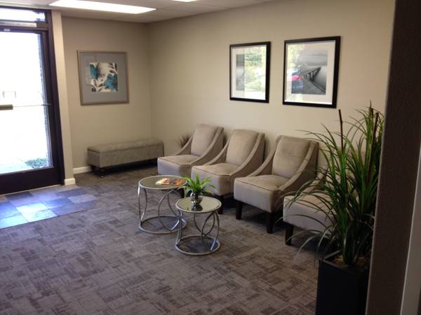 $325 / 90ft2 - Office space available $325 (El Dorado Hills)63952106491650122
