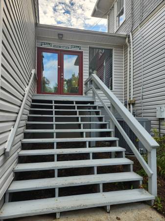 $1,295 / 550ft2 - Bodywork or Wellness Office Space for Rent (Near Downtown Asheville)64029203736194122