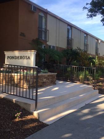 $1,950 / 1br - 535ft2 - Gated Community, Heated Pool, Special $500.00 Look and Lease (701 N. Mobil Ave, Ventura County, CA)63800711709571120