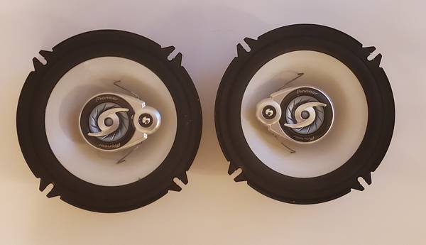 Pioneer 6½" Car Speakers 1