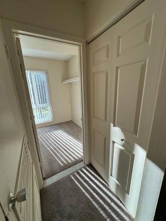 $1,545 / 476ft2 - Less than a mile from Thayer Street (Olney Street)64002827606274123