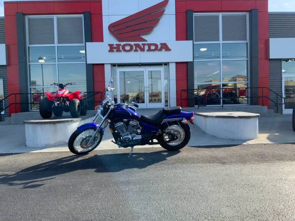 2005 Honda SHADOW 600