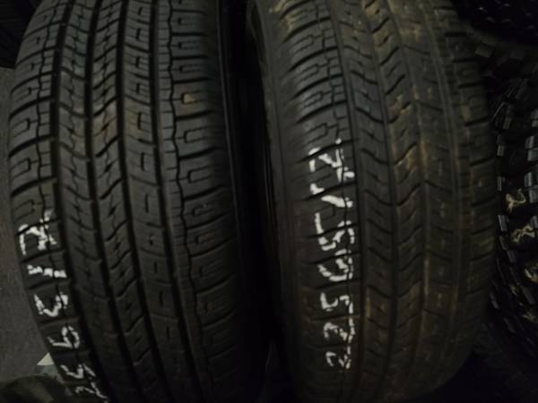 2 tires 225.65.17 phantom 99 % Tread dot 2924 1