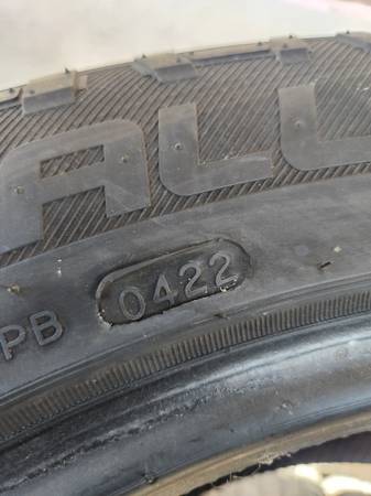 275-55-20 used tire - $70 (Oceanside)63471473656833122
