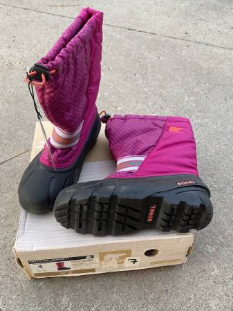 Sorel Cub Winter Boot Size 4 Deep Blush - New 1