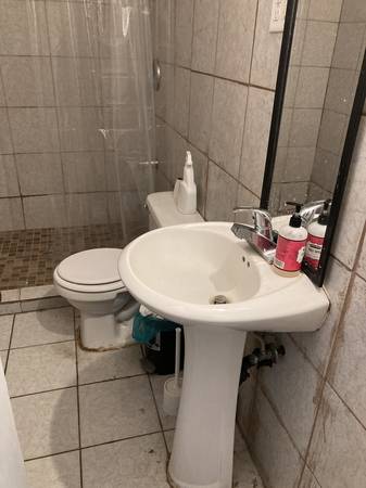 $550 / 3br - Private Room (Minneapolis/Saint Paul area)63797856802817120