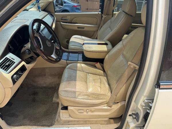 2007 Cadillac Escalade ESV - $4,200 (dueño original)63654708895363124