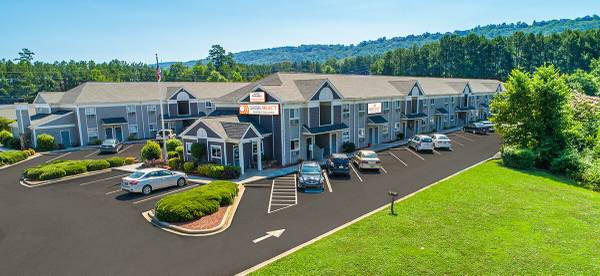 $277 Studio, Walk-In Shower, Close to Restaurants63993513285891120