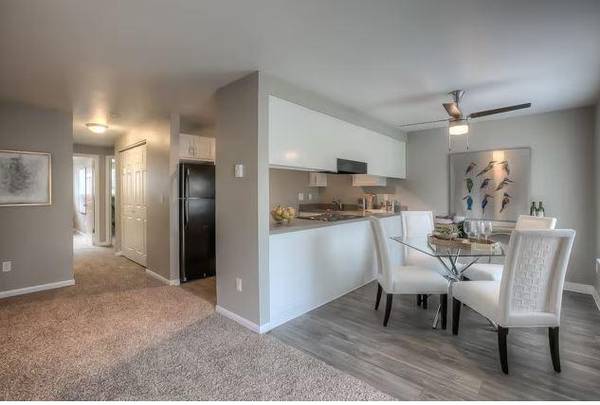 $1,822 / 2br - 922ft2 - 2nd Month Free on Select Units! 2BR/1BA - Washer/Dryer, Pool, Gym! (Gresham)63777363046403120
