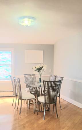 $1,100 / 1br - BEAUTIFUL LAUNDRY PARKING TRAIN TO DOWNTOWN INTERNATIONAL WELCOMED (East Boston, Revere Beach)63699526127489123