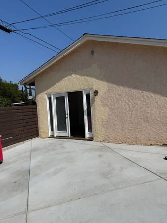 $1,900 / 1hab - 1100ft2 - UNO DE UNA HABITACIÓN (VISTA)63819386726785120