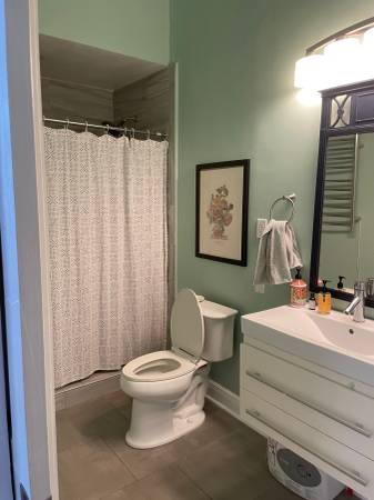 $1,000 / 3br - One furnished master bedroom, private entrance, all utilities included (Treme/Mid-City)63903653746563121