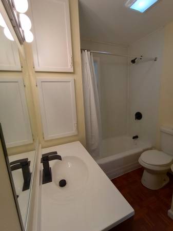 $1,600 / 3br - 1000ft2 - 3BR/1BA House for Rent in Quiet Joliet Neighborhood (Joliet)63959879312386122