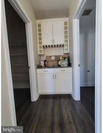 $3,400 / 3br - 2794ft2 - Well Maintained 3 Level Townhome (Stonehaven)63882462699395123
