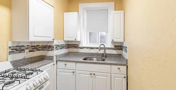 $1,500 / 1br - 642ft2 - on-site (Lynn)63951007852418123