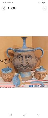 Lot 7 DAVID L. DAVIS MUSTACHE MAN FACE STONEWARE ART POTTERY Pots Lade 1