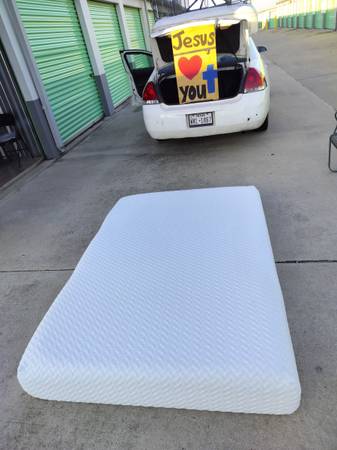 10 inch Full size memory foam mattress 1