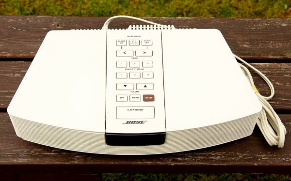 BOSE WAVE AWR1-1W AM/FM RADIO - $85 (Bellevue)63438292535169123