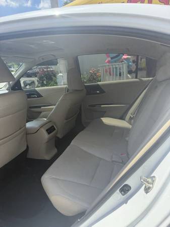2013 *Honda* *Accord Sedan *4dr I4 CVT EX-L* Blanco - $1,800 (3044 E PECHATREE ST LITHIA SPRINGS 30122)63620911073283123