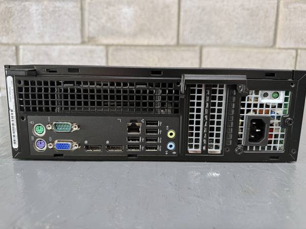 Dell Optiplex desktop Windows 11 - $100 (san anselmo)63471230720259121