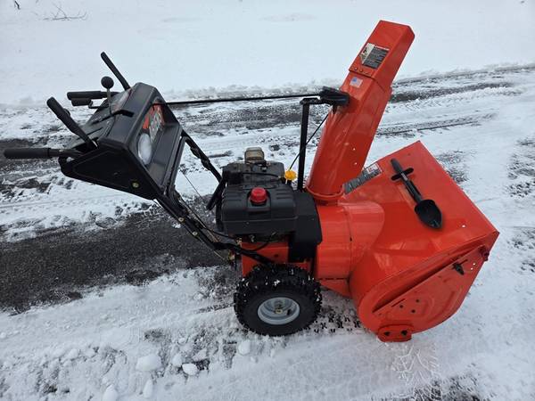 Ariens 8526 Snow Blower W/Electric Start 1