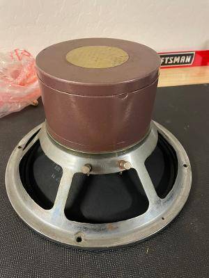 Electro Voice    speaker 1