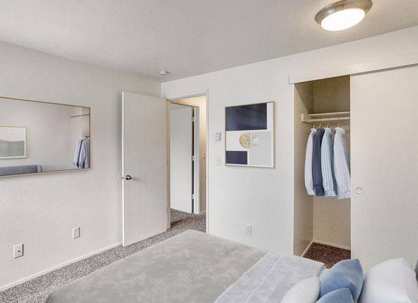 $1,545 / 2br - Open House Wed @ 12PM! Save $500 - Comfortable 2B - Pet Friendly (Powell Butte)63956788306818123
