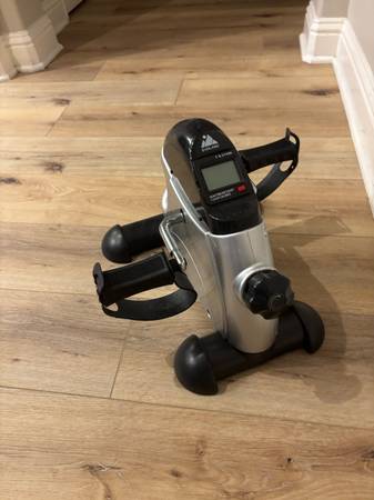 Mini exercise bike, under the table bike pedal 1
