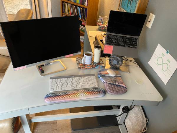 $400 Subarriendo de oficina $400/mes (Montavilla)64218955729155122