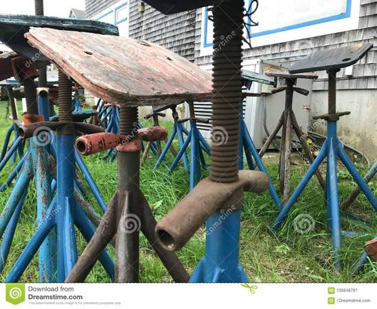 WANTED:  BOAT STANDS IN ANY CONDITION 1