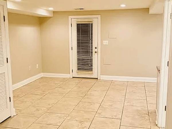 $740 / 2br - ******1362 Taylor St NW #B,-----Washington, DC********64040193949698120