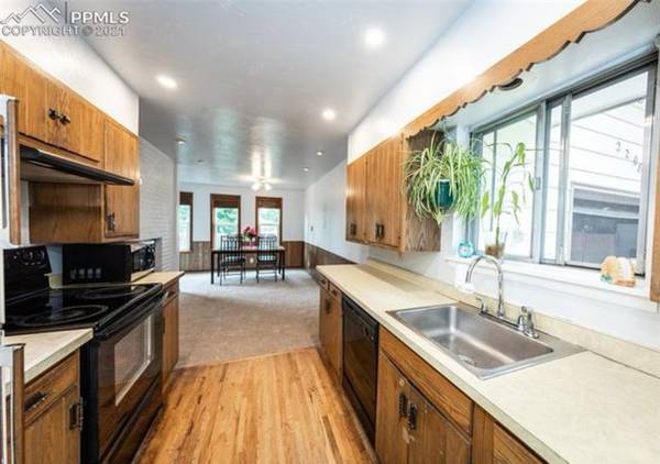 $630 / 135ft2 - Room for rent near Palmer Park & all utilities included (Palmer Park)63658129478787121