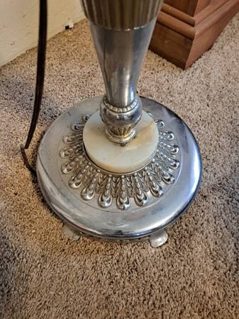 Lámpara de pie vintage retro - $100 (Eauclaire wi)63471096660995122