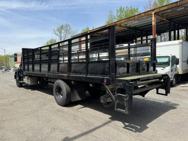 Camión Plataforma Hino 258 2015 de 124,313 millas - boston/cambridge/brookline - $24,999 (Staten Island)63615697312257124